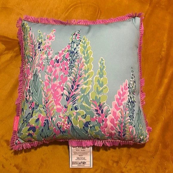 NWOT Lilly Pulitzer Throw Pillow
